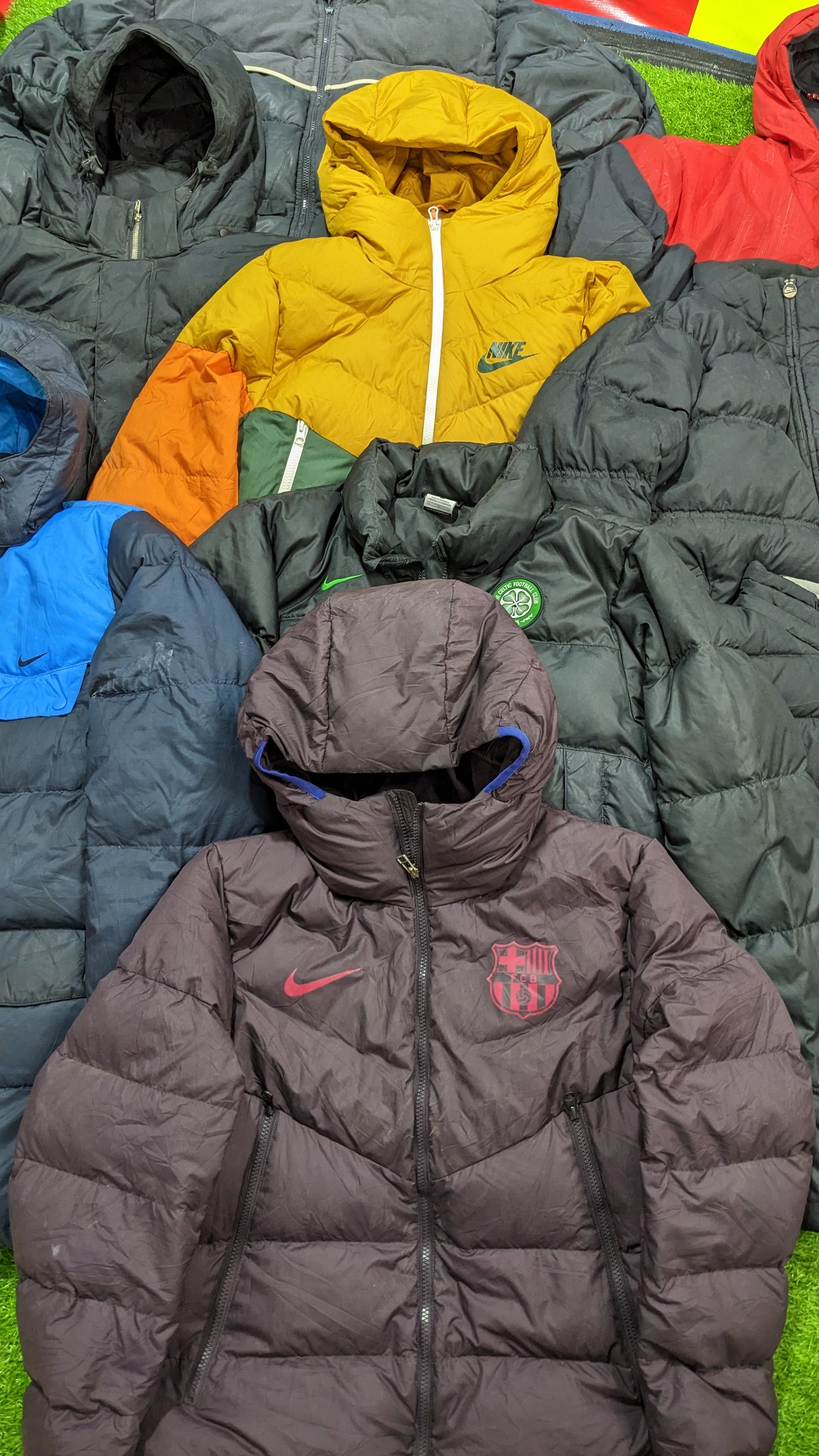 Nike Jackets 15 Pieces